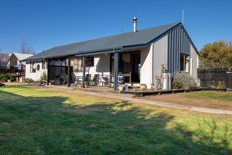 Photo of property in 11 Carrick Place, Cromwell, 9310