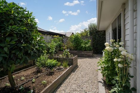 Photo of property in 26 Lilac Close, Cambridge, 3434