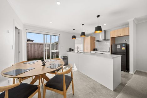 Photo of property in 12 Tarata Grove, Lansdowne, Masterton, 5810