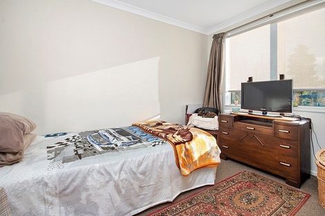 Photo of property in 11 Logan Place, Waiuku, 2123