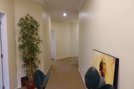 Photo of property in 64 Amesbury Drive, Churton Park, Wellington, 6037