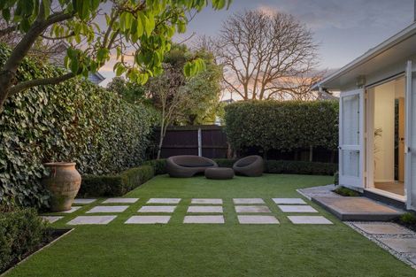 Photo of property in 2/38 Clare Road, St Albans, Christchurch, 8014