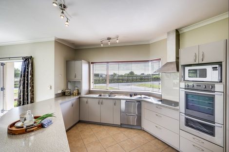 Photo of property in 1316 Southland Road, Longlands, Hastings, 4120