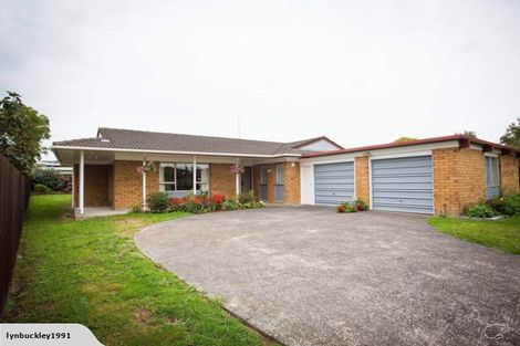 Photo of property in 2 Matuhi Rise, Henderson, Auckland, 0612