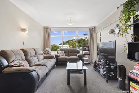 Photo of property in 4f9 Claremont Grove, Mount Victoria, Wellington, 6011