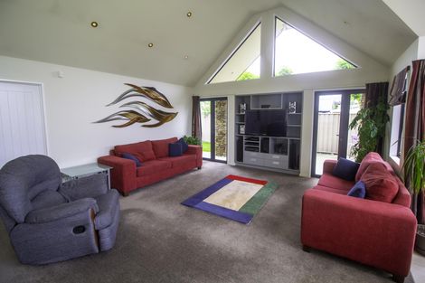 Photo of property in 54 Inniscort Street, Cromwell, 9310