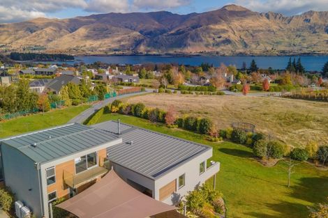 Photo of property in 27 Ridgecrest, Wanaka, 9305