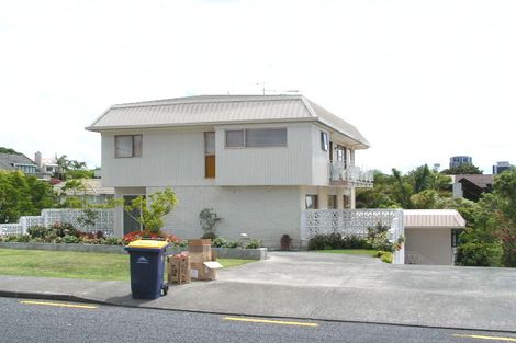Photo of property in 1/22a Hauraki Road, Hauraki, Auckland, 0622