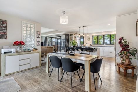Photo of property in 65 Racecourse Road, Winton, 9782