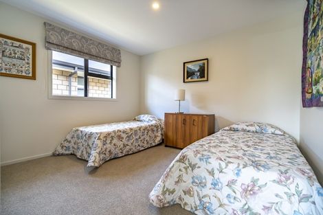 Photo of property in 10 Pop Andrew Drive, Te Anau, 9600
