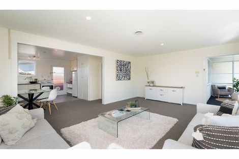 Photo of property in 2/519 Hereford Street, Linwood, Christchurch, 8011