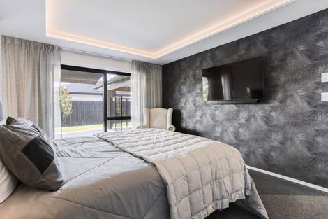 Photo of property in 16 Valour Drive, Rangiora, 7400