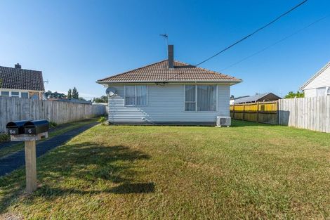 Photo of property in 6 Perry Place, Bader, Hamilton, 3206