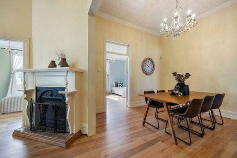 Photo of property in 110 Victoria Street, Cambridge, 3434