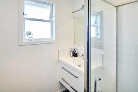 Photo of property in 52 Owhiti Street, Titahi Bay, Porirua, 5022