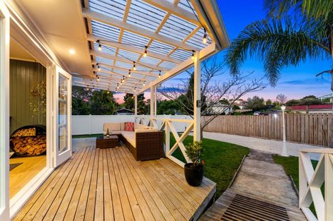 Photo of property in 60 Melba Street, Beach Haven, Auckland, 0626