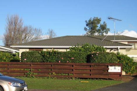 Photo of property in 1/54 Florence Avenue, Orewa, 0931