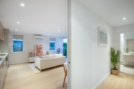 Photo of property in 6-d Berwick Street, Mosgiel, 9024