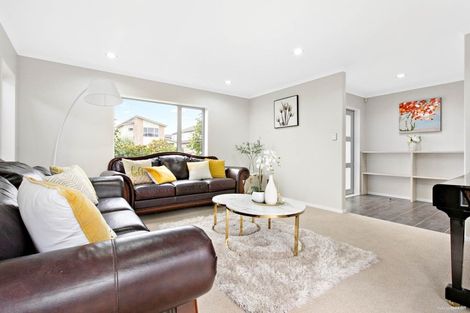 Photo of property in 10 Coolaghy Drive, Flat Bush, Auckland, 2019