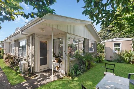 Photo of property in 1 Coopers Road, Gate Pa, Tauranga, 3112