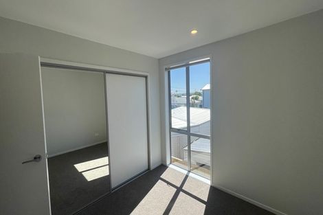 Photo of property in 5/51 Wharf Road, Te Atatu Peninsula, Auckland, 0610
