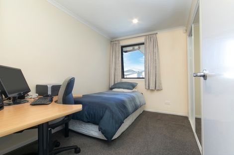 Photo of property in 8 Remana Crescent, Huapai, Kumeu, 0810