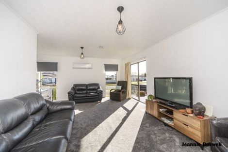 Photo of property in 66 Carter Crescent, Awapuni, Palmerston North, 4412