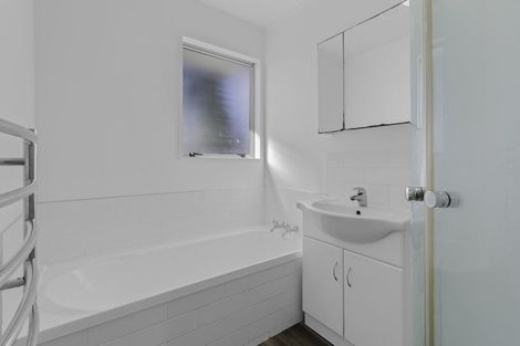 Photo of property in 35 Purcell Place, Melville, Hamilton, 3206