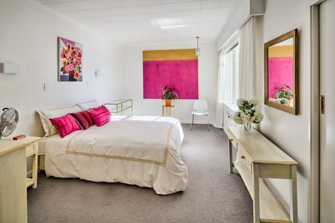 Photo of property in Wharenui Apartments, 274 Oriental Parade, Oriental Bay, Wellington, 6011
