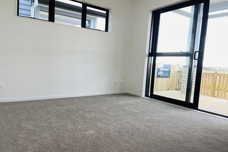 Photo of property in 44 Auranga Drive, Karaka, 2113