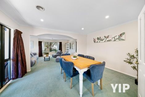 Photo of property in 6 Derry Hill, Churton Park, Wellington, 6037