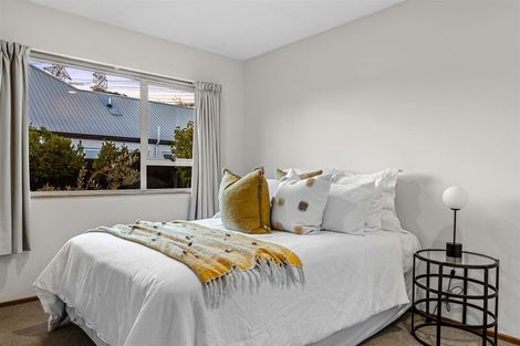 Photo of property in 152 Hawthornden Road, Avonhead, Christchurch, 8042