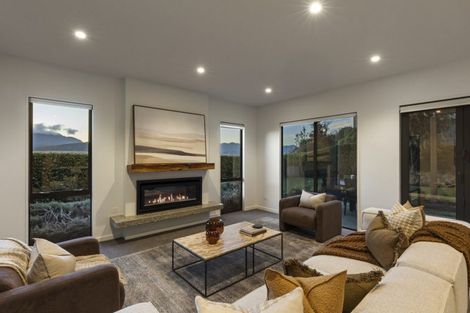 Photo of property in 56 Jacks Point Rise, Jacks Point, Queenstown, 9371