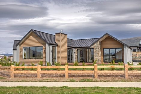 Photo of property in 14 Campbell Road, Wanaka, 9305