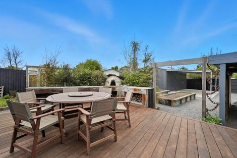 Photo of property in 92 Dunns Avenue, The Pines Beach, 7630