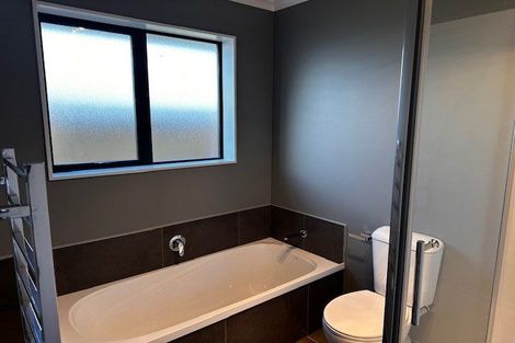 Photo of property in 30 Wilkin Street, Woodend, 7610