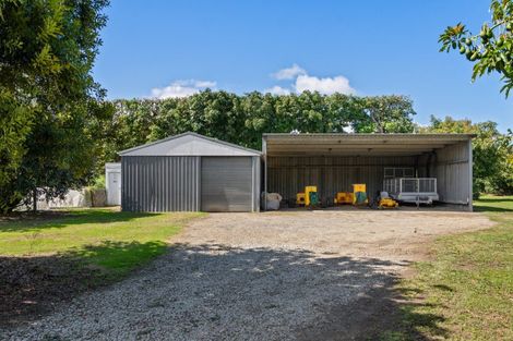 Photo of property in 42 Ferry Road, Waerengaahika, Gisborne, 4071