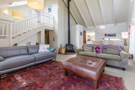 Photo of property in 5 Kahotea Drive, Motuoapa, 3382