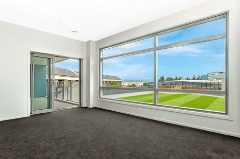 Photo of property in Marina View Apartments, 201/4 Reads Quay, Gisborne, 4010