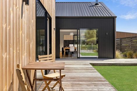 Photo of property in 12 Cleland Close, Wanaka, 9382