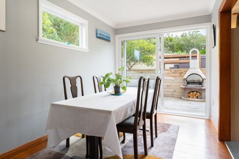 Photo of property in 1 Rimu Street, Tawa, Wellington, 5028