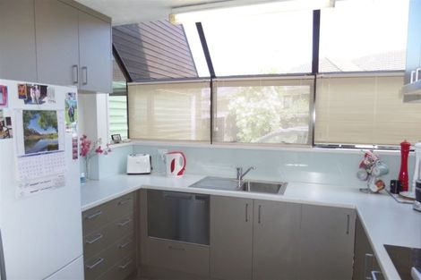 Photo of property in 2/35 Solway Avenue, Ilam, Christchurch, 8041