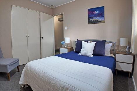 Photo of property in 22b Hillside Drive, Maoribank, Upper Hutt, 5018