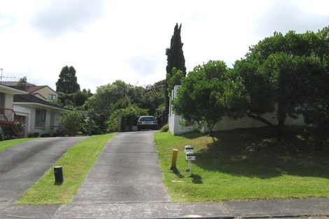 Photo of property in 1/37 Simon Ellice Drive, Bayview, Auckland, 0629