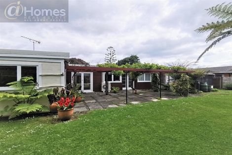 Photo of property in 10 Manuka Street, Orewa, 0931