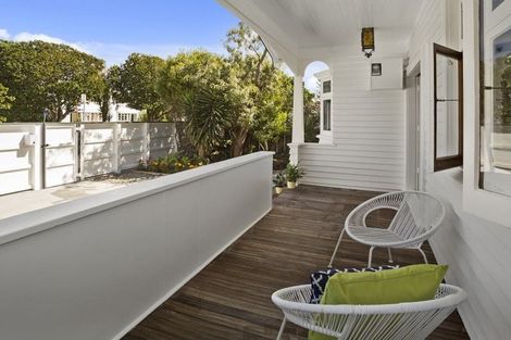 Photo of property in 27 Hardy Street, Waterloo, Lower Hutt, 5011