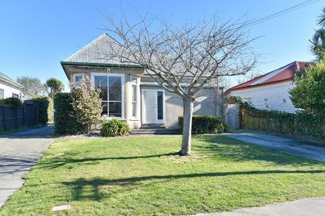 Photo of property in 137 Geraldine Street, Edgeware, Christchurch, 8013