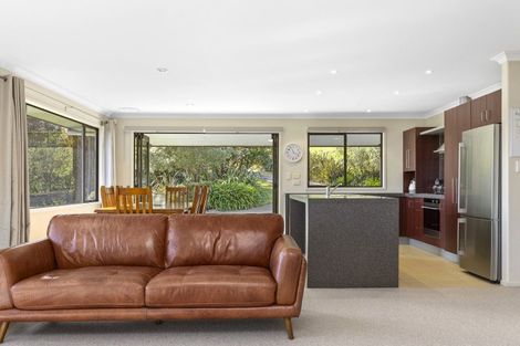 Photo of property in 11 Dalmore Way, Acacia Bay, Taupo, 3385