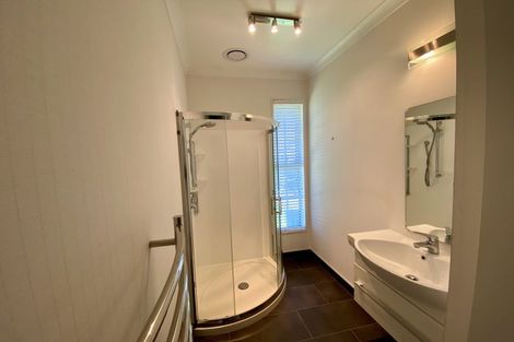 Photo of property in 2 Robertson Court, Cromwell, 9310