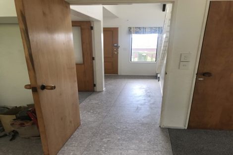 Photo of property in 17 Shastri Terrace, Khandallah, Wellington, 6035